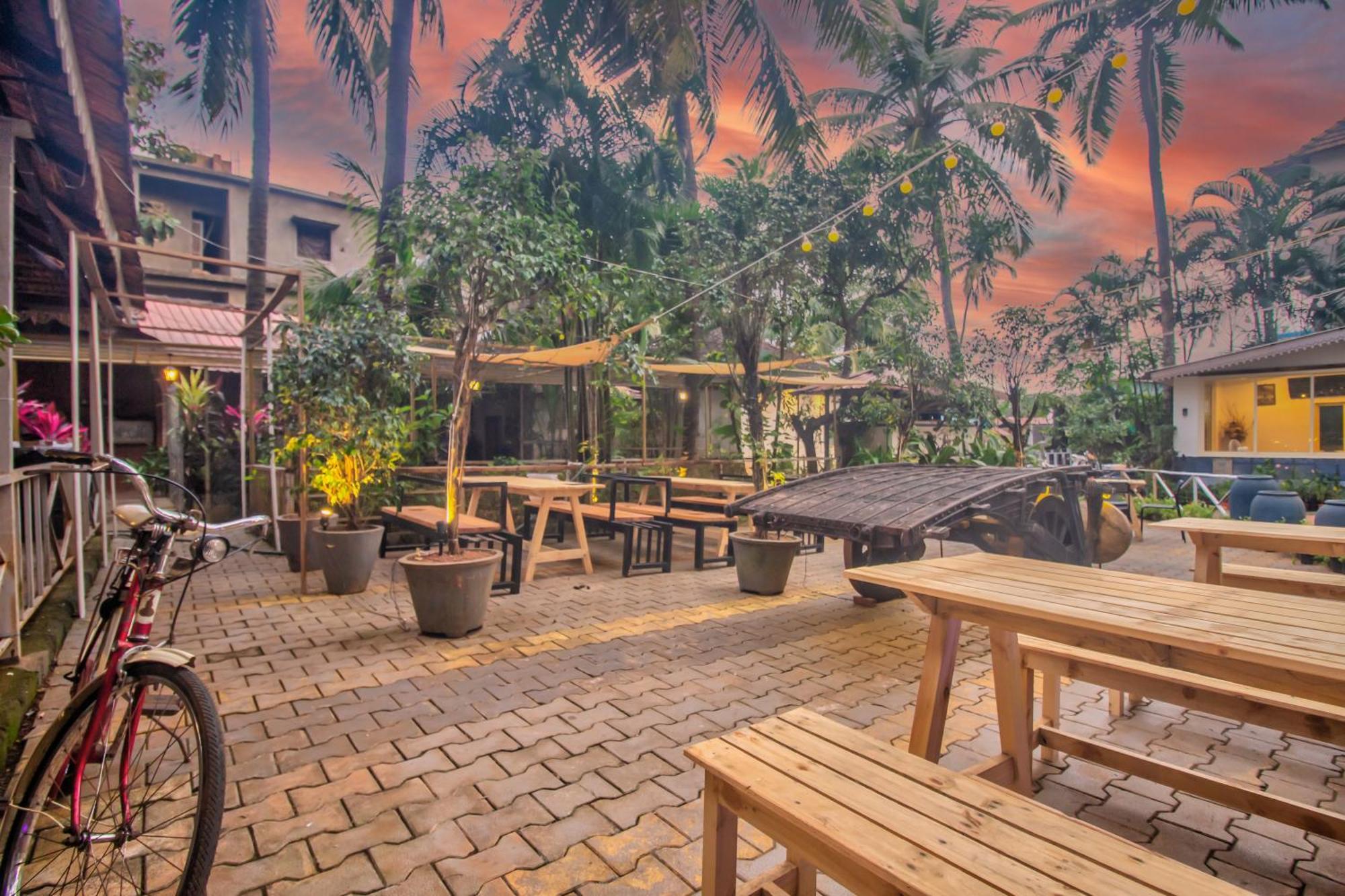 Down Da Goa Village Marmagao Bagian luar foto